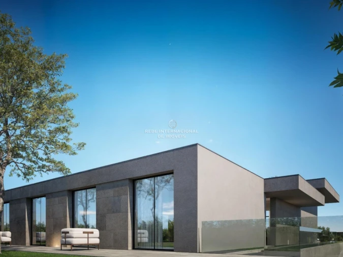 Apartamento T4 para Venda em Moreira Foto 3