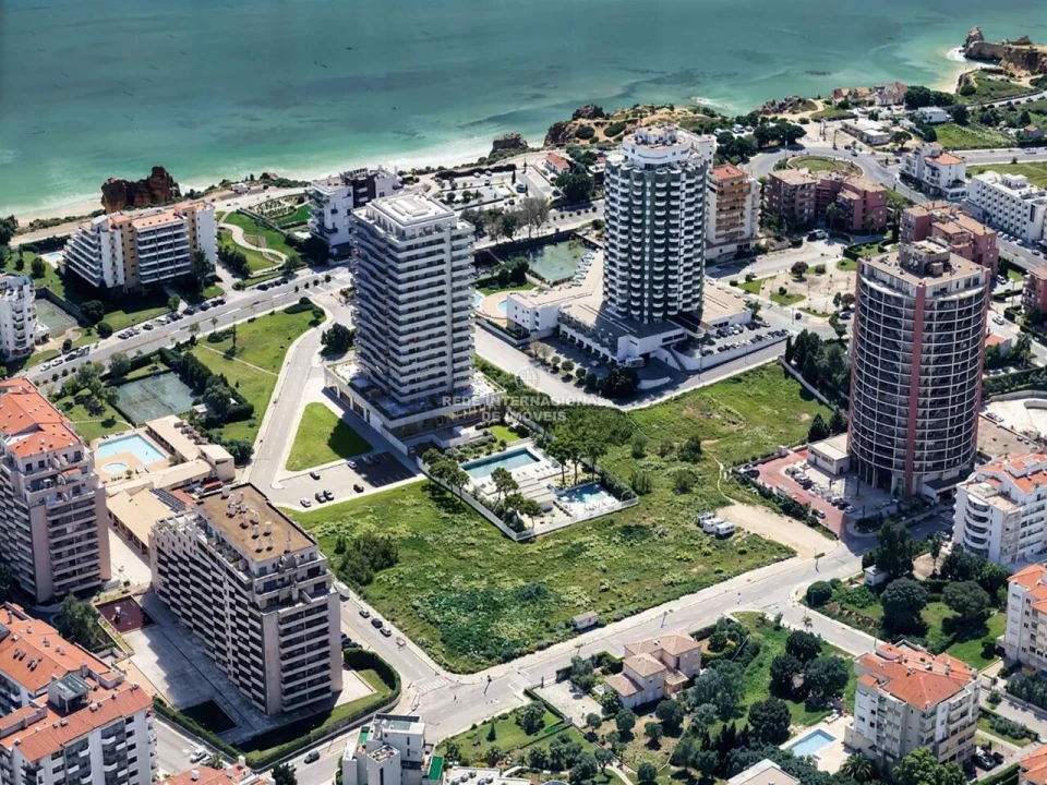 Apartamento T2 para Venda em Portimão Foto 6