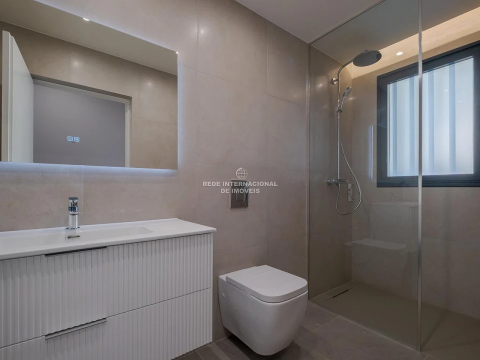 Apartamento T3 para Venda em Amora Foto 4