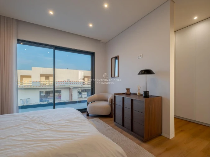 Apartamento T3 para Venda em Amora Foto 32