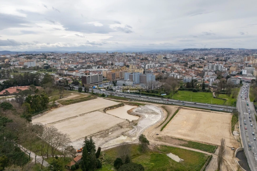 Prédio para Venda em Ramalde Foto 18