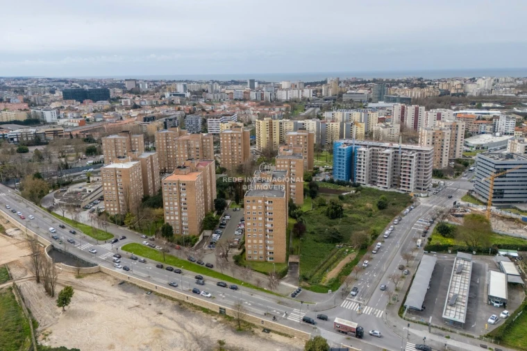 Prédio para Venda em Ramalde Foto 8