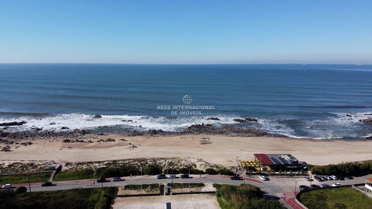 Apartamento T4 para Venda em Madalena Foto 10