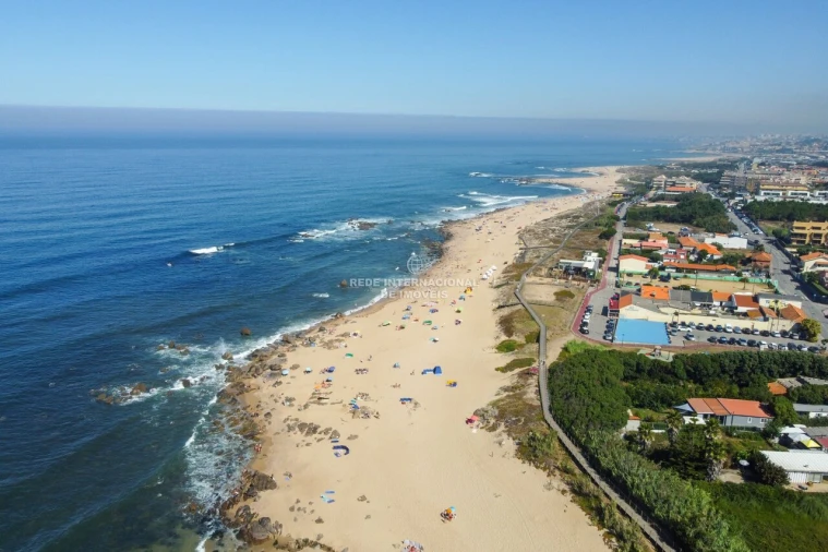 Apartamento T4 para Venda em Madalena Foto 7