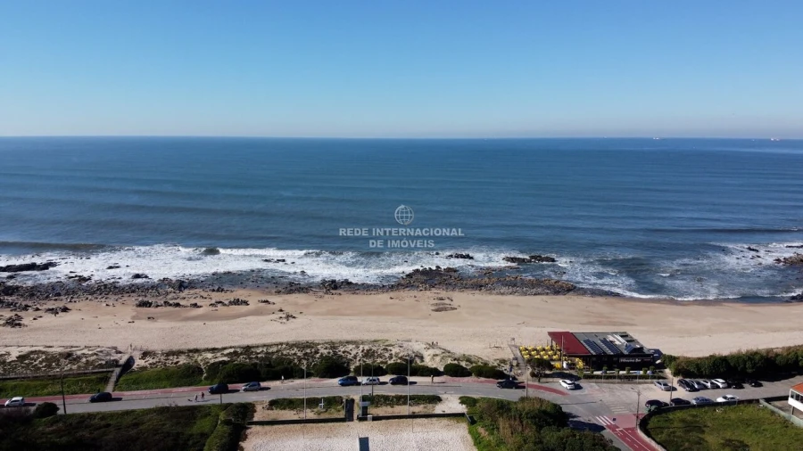 Apartamento T4 para Venda em Madalena Foto 10