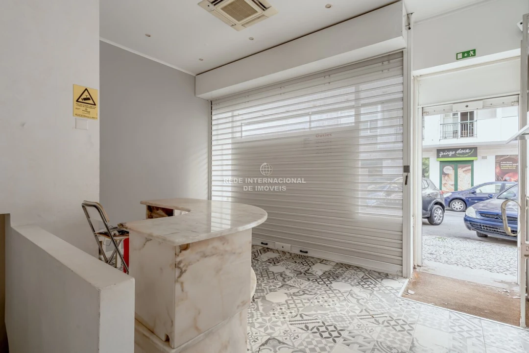 Loja para Venda em Campo de Ourique Foto 10