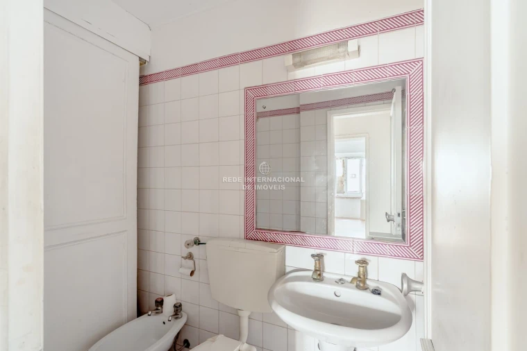 Loja para Venda em Campo de Ourique Foto 34