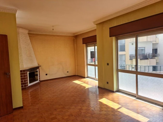 Apartamento T2 para Venda em Guarda Foto 1