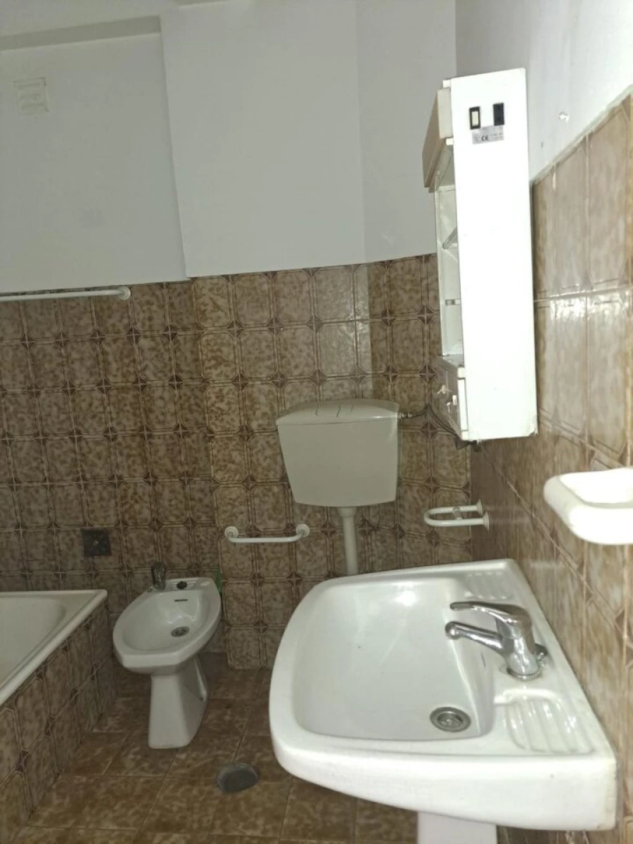 Apartamento T2 para Venda em Guarda Foto 7