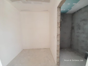 Moradia T3 para Venda em Monte Redondo e Carreira