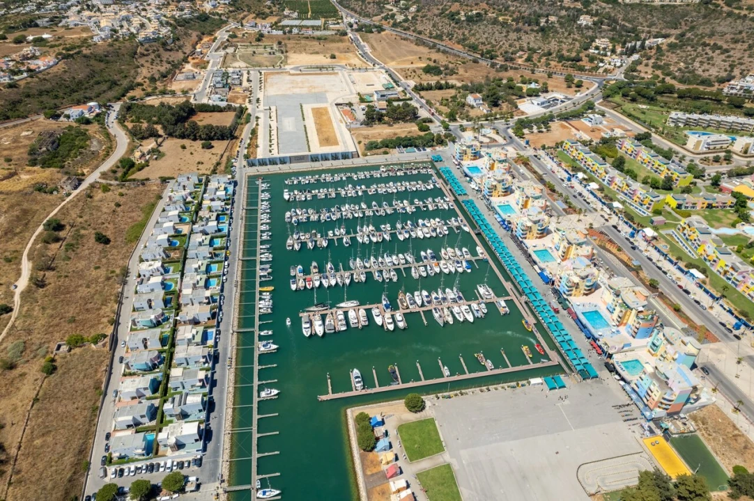 Apartamento T1 para Venda em Albufeira e Olhos de Água Foto 24