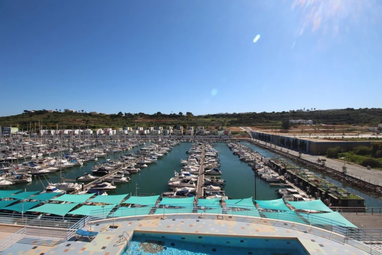 Apartamento T1 para Venda em Albufeira e Olhos de Água Foto 29