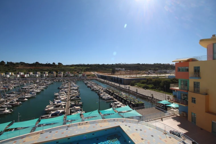 Apartamento T1 para Venda em Albufeira e Olhos de Água Foto 25