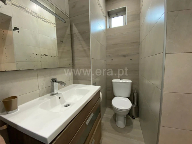 Apartamento T0 para Venda em Vilar de Andorinho Foto 3