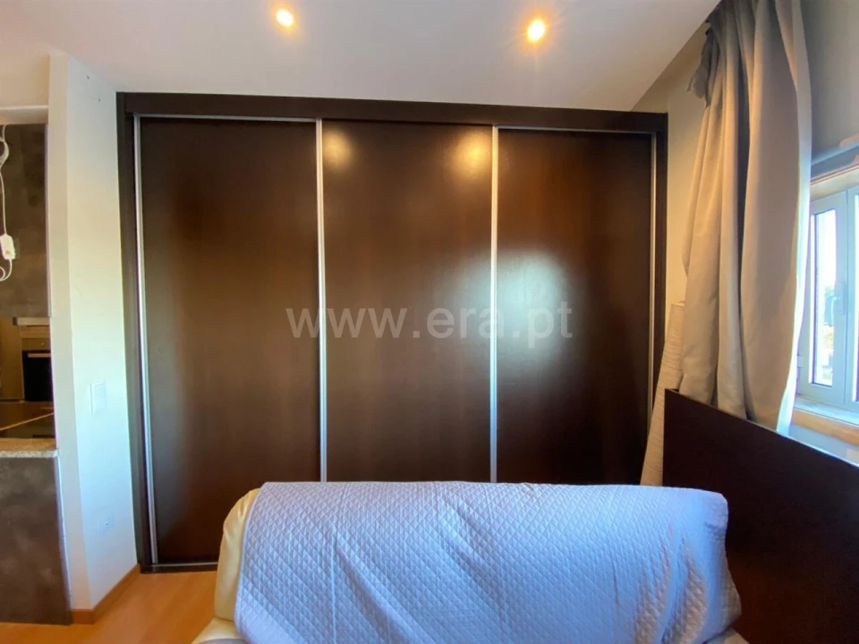 Apartamento T0 para Venda em Vilar de Andorinho Foto 7