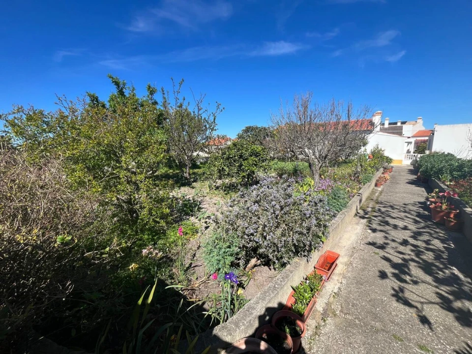 Moradia T4 para Venda em Rogil Foto 26