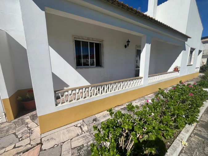 Moradia T4 para Venda em Rogil Foto 27