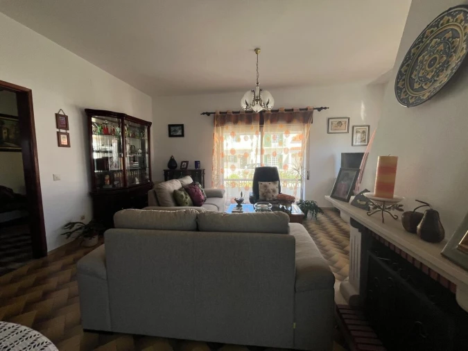 Moradia T4 para Venda em Rogil Foto 12