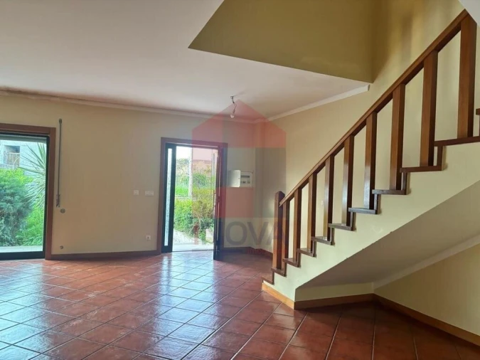 Moradia T4 para Venda em Lage Foto 12