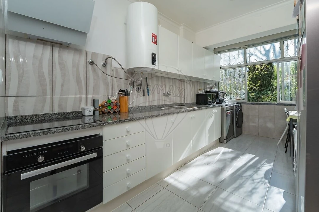 Apartamento T2 para Venda em Vialonga Foto 5