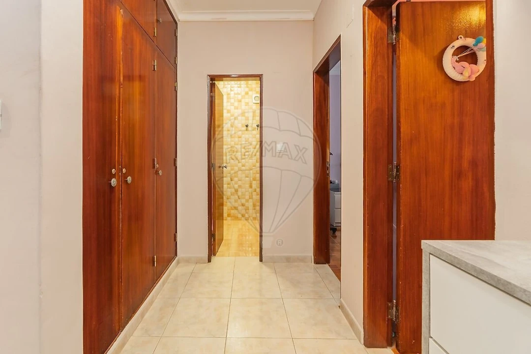 Apartamento T2 para Venda em Vialonga Foto 10