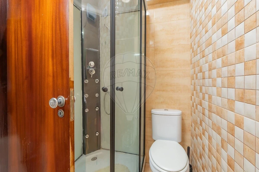 Apartamento T2 para Venda em Vialonga Foto 12