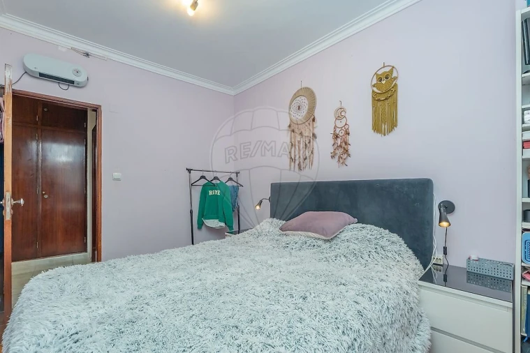 Apartamento T2 para Venda em Vialonga Foto 18