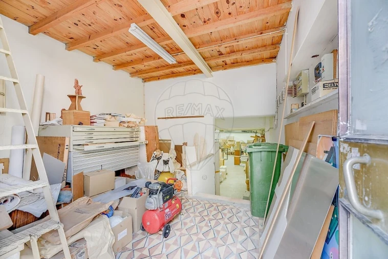 Loja para Venda em Alvalade Foto 4