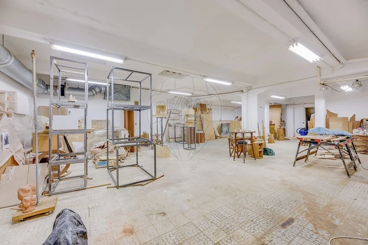 Loja para Venda em Alvalade Foto 9