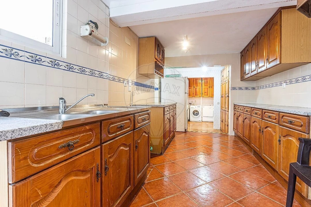 Moradia T4 para Venda em Penha de França Foto 28