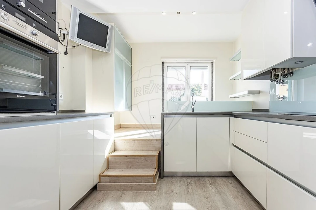 Moradia T4 para Venda em Penha de França Foto 13