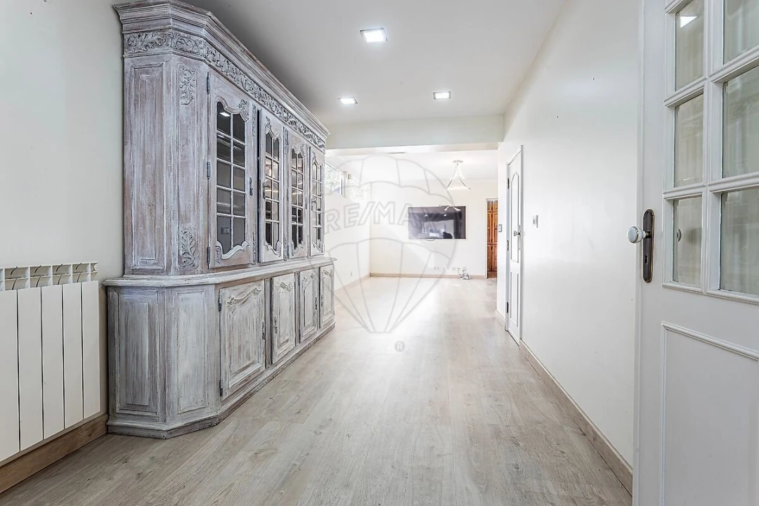 Moradia T4 para Venda em Penha de França Foto 16