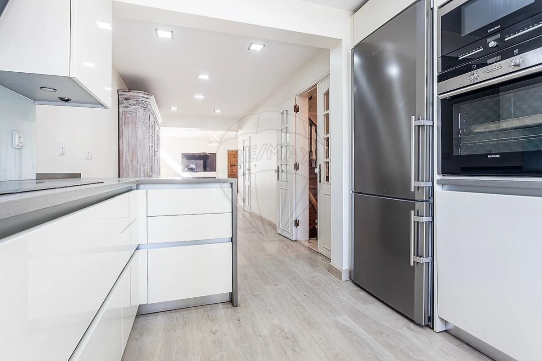 Moradia T4 para Venda em Penha de França Foto 15