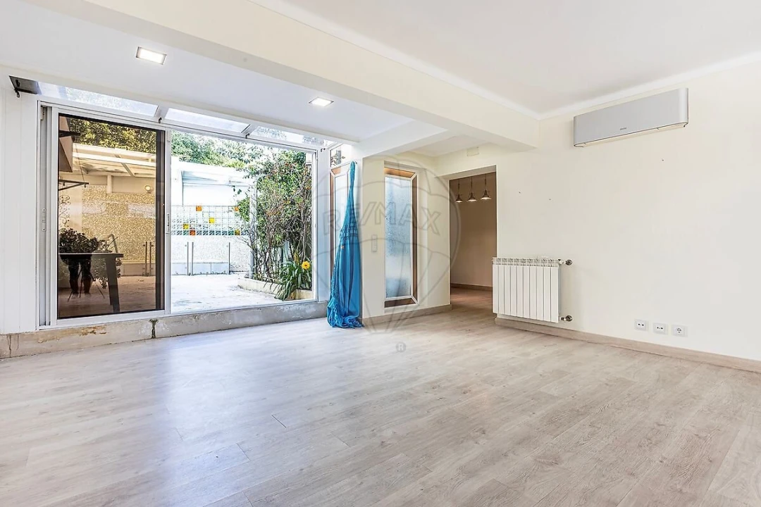 Moradia T4 para Venda em Penha de França Foto 20