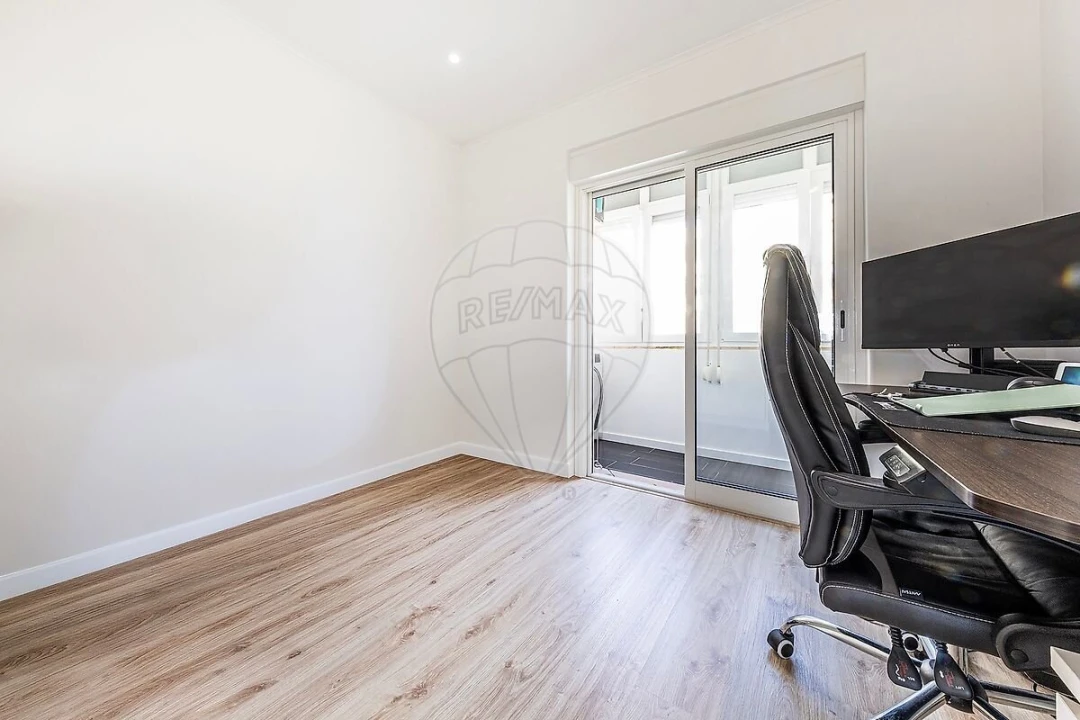 Apartamento T2 para Venda em Mina de Água Foto 12