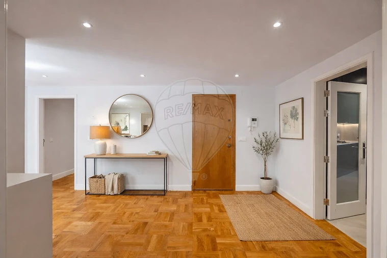 Apartamento T4 para Venda em São Vicente Foto 15