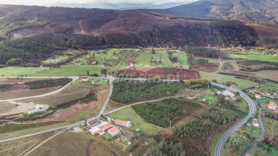 Terreno para Venda em Cortes do Meio Foto 9