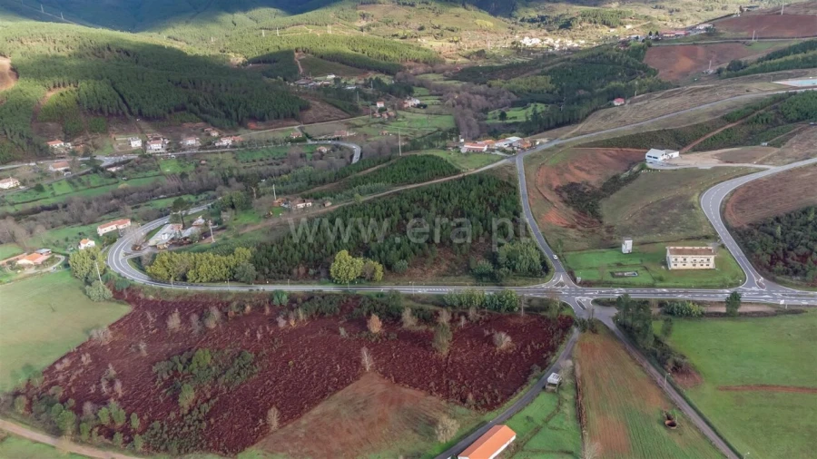 Terreno para Venda em Cortes do Meio Foto 4