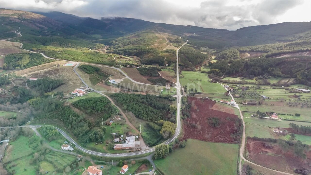 Terreno para Venda em Cortes do Meio Foto 10