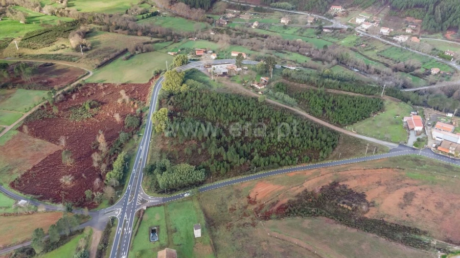 Terreno para Venda em Cortes do Meio
