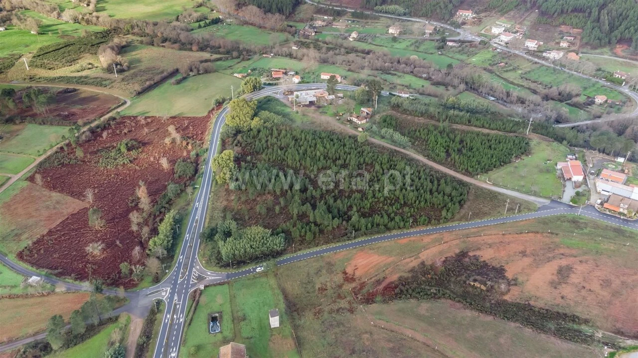 Terreno para Venda em Cortes do Meio Foto 2