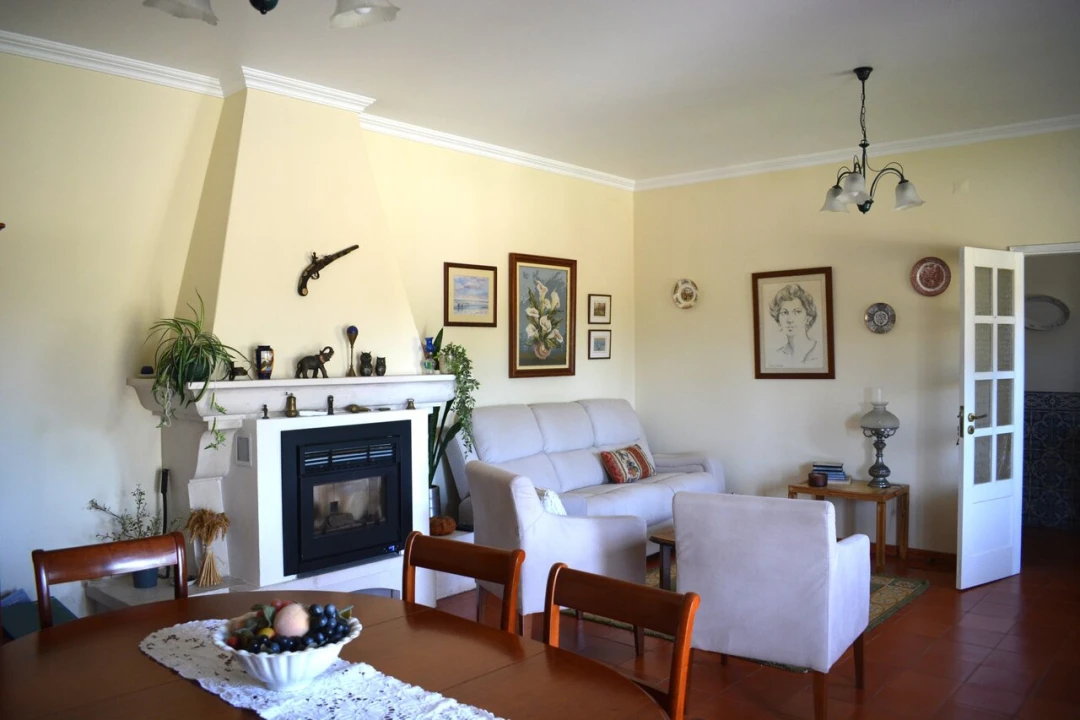 Moradia T5 para Venda em Riachos Foto 5