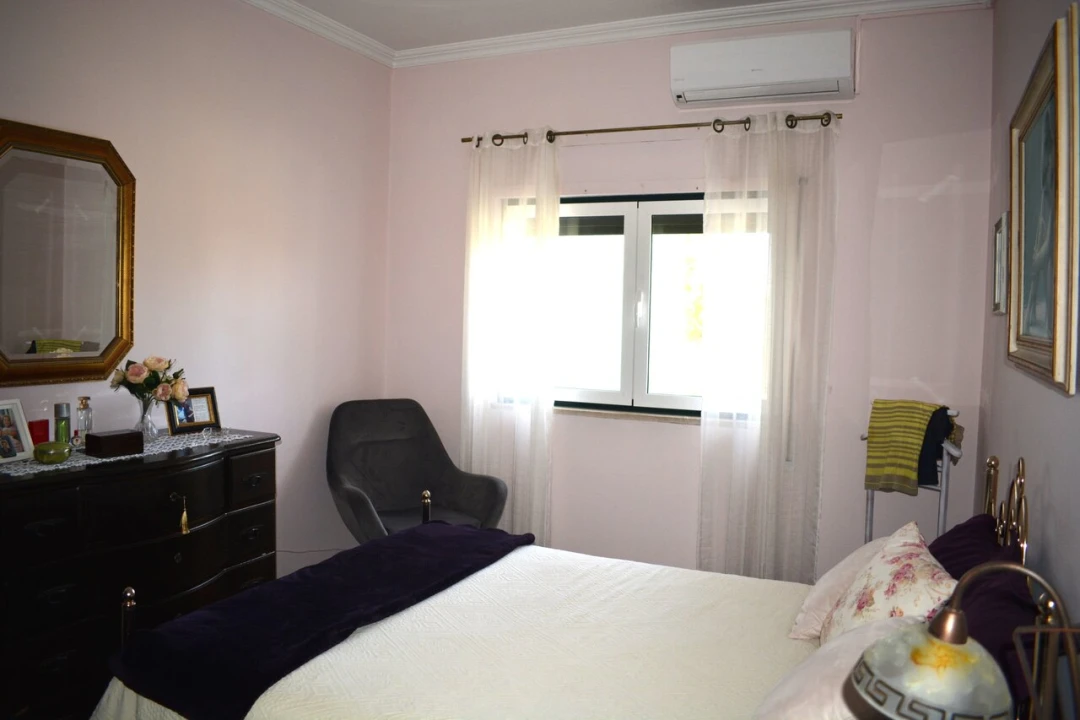 Moradia T5 para Venda em Riachos Foto 8