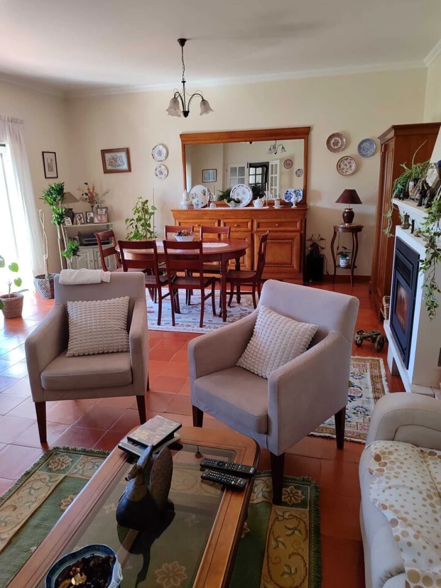 Moradia T5 para Venda em Riachos Foto 15