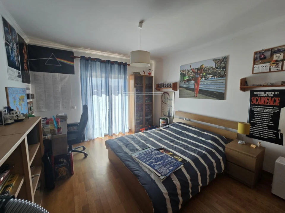 Moradia T4 para Venda em São Domingos de Rana Foto 15