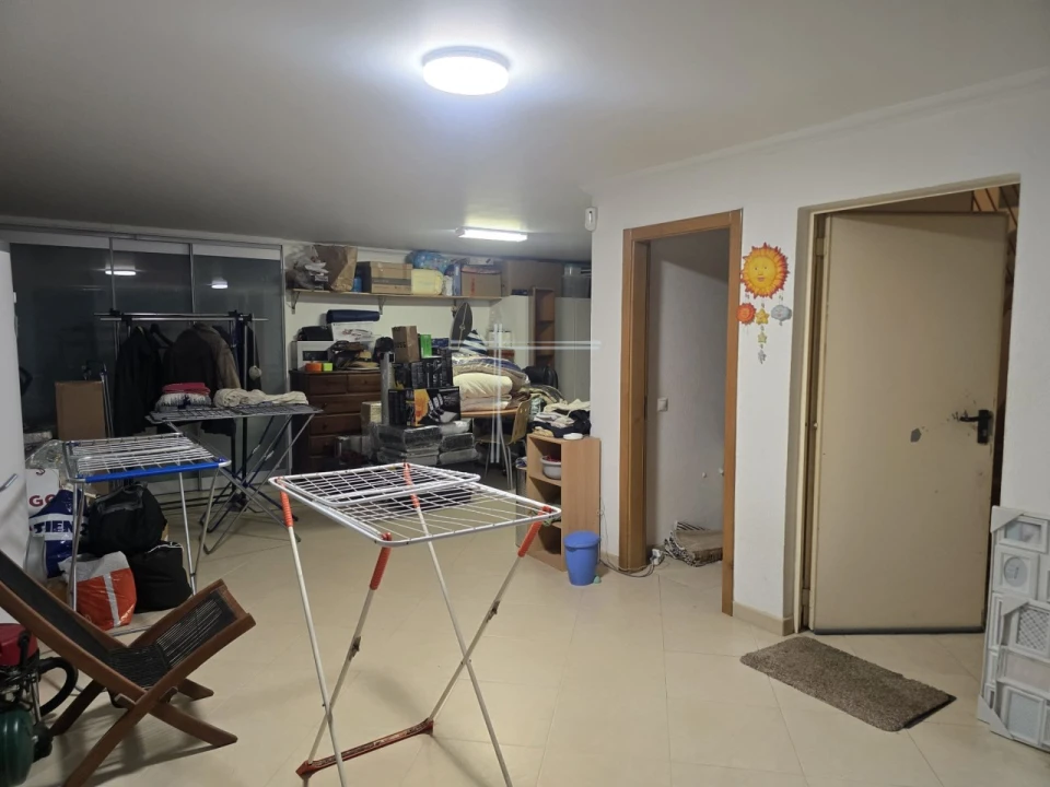 Moradia T4 para Venda em São Domingos de Rana Foto 24