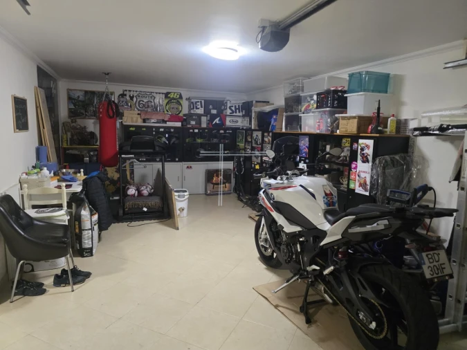 Moradia T4 para Venda em São Domingos de Rana Foto 25