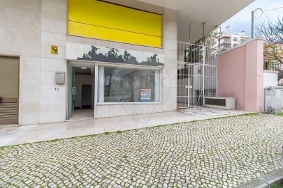 Loja para Arrendamento em Alvalade