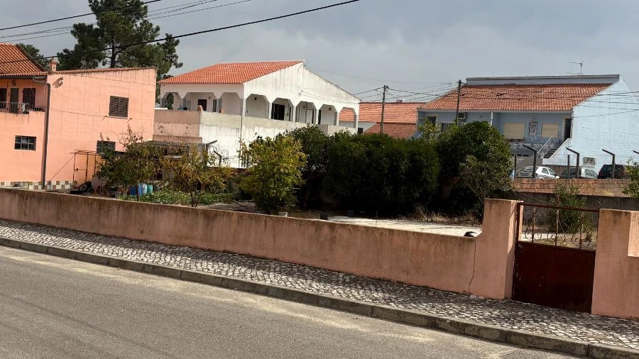Terreno P/ Prédio para Venda em Quinta do Conde