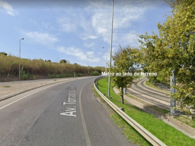 Terreno P/ Prédio para Venda em Caparica e Trafaria Foto 10